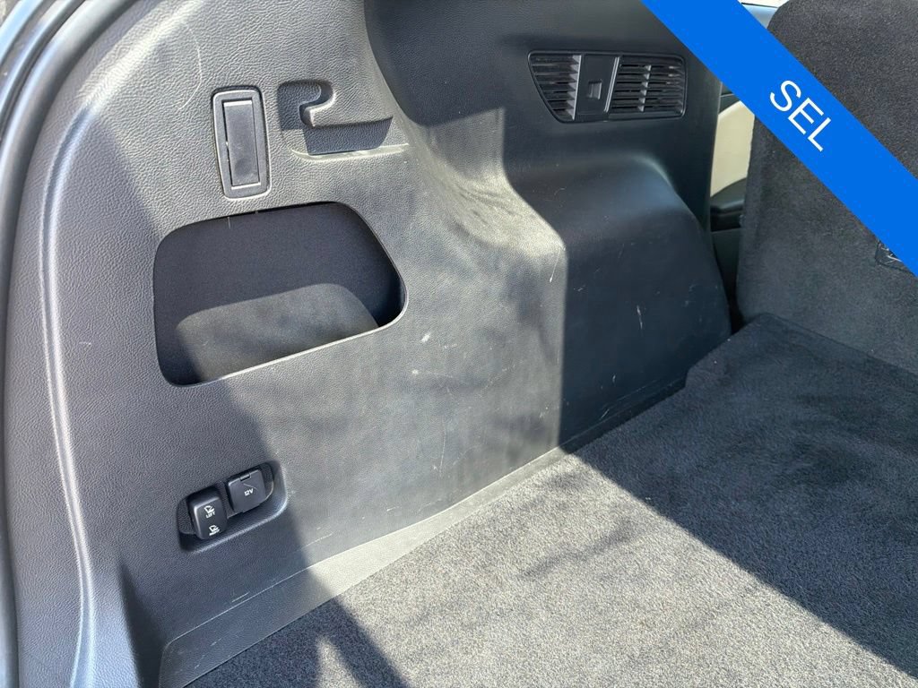 Used 2017 Ford Edge SEL w/ Equipment Group 201A AWD/4WD image 27