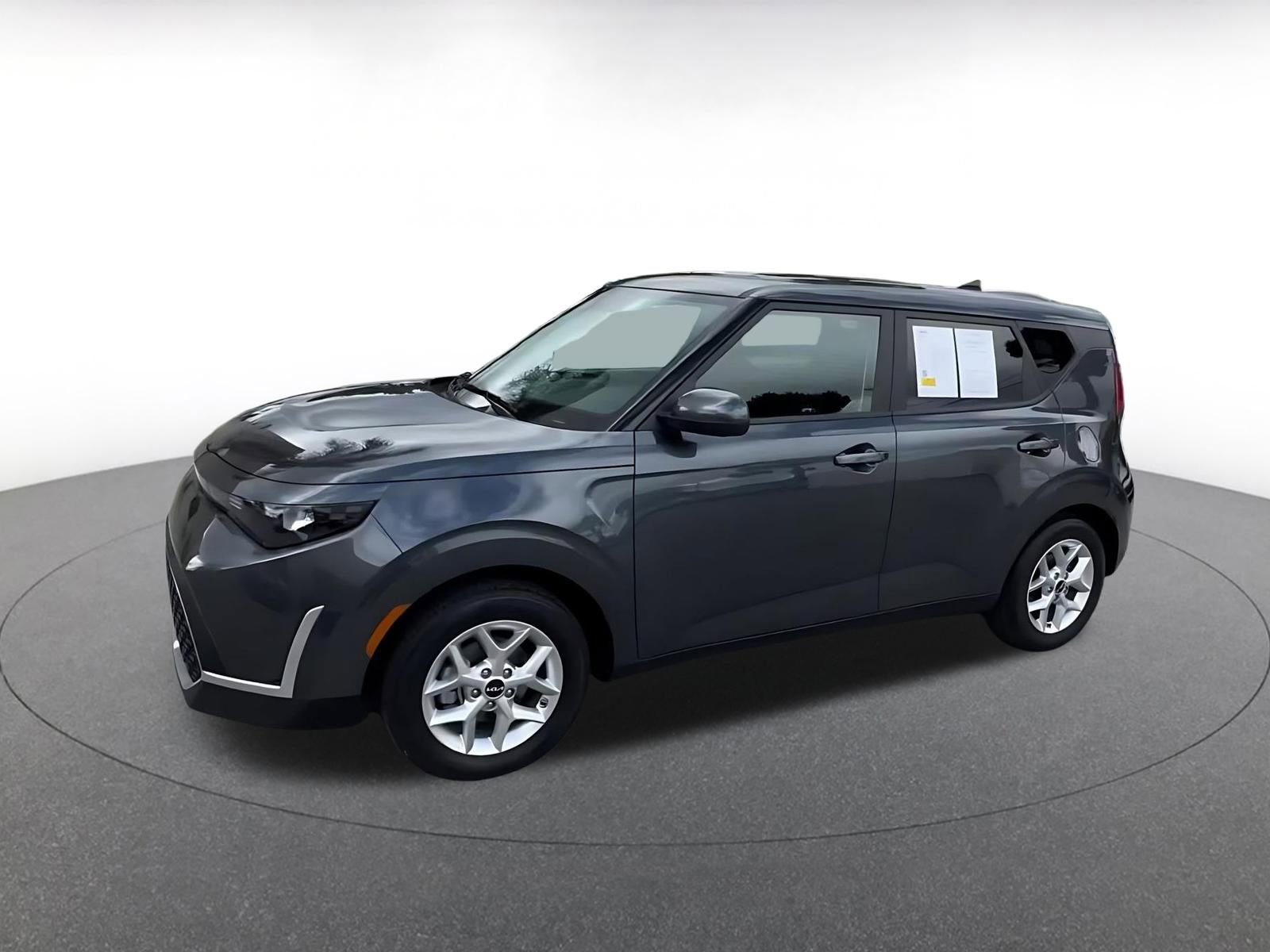 Used 2025 Kia Soul LX w/ LX Technology Package image 8