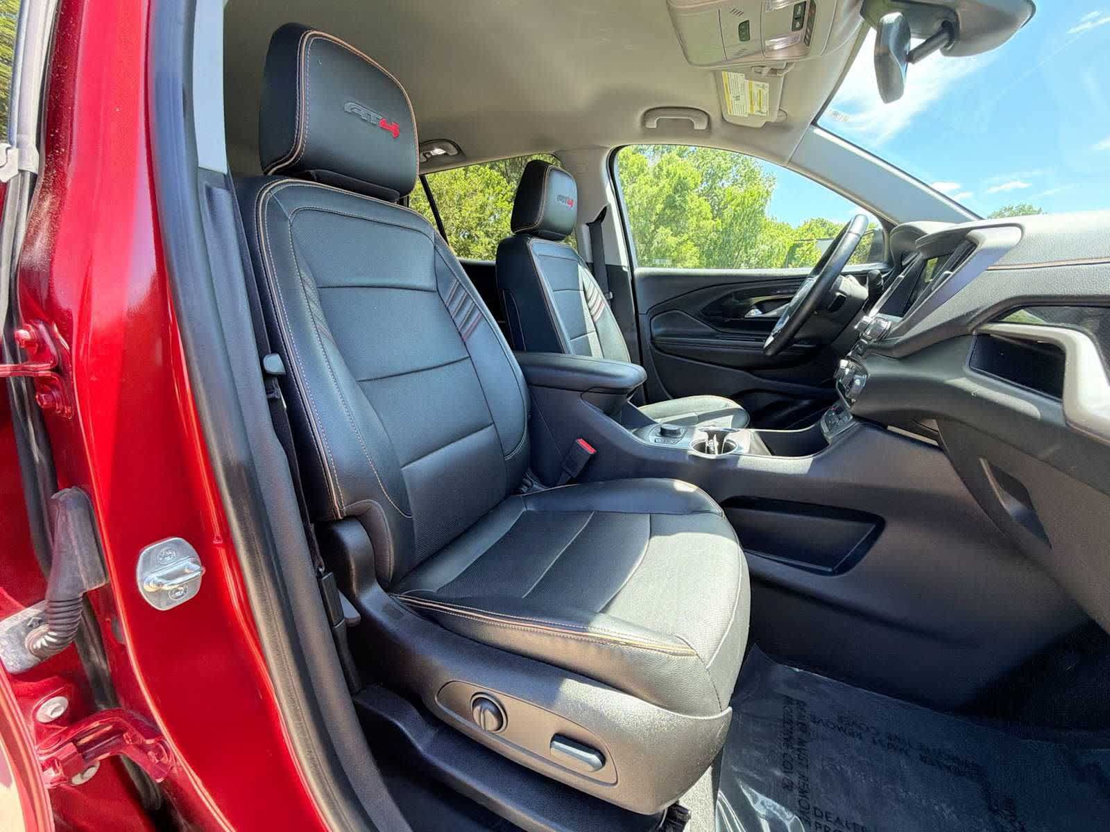Used 2023 GMC Terrain AT4 AWD/4WD image 18