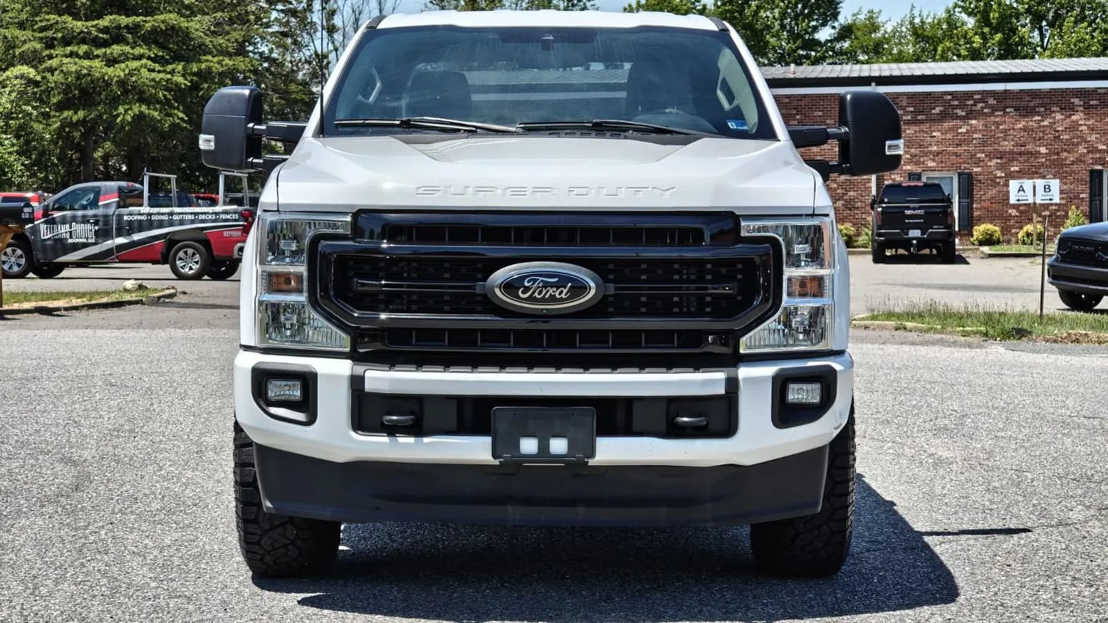 Used 2022 Ford F350 XLT w/ Black Appearance Package AWD/4WD image 4