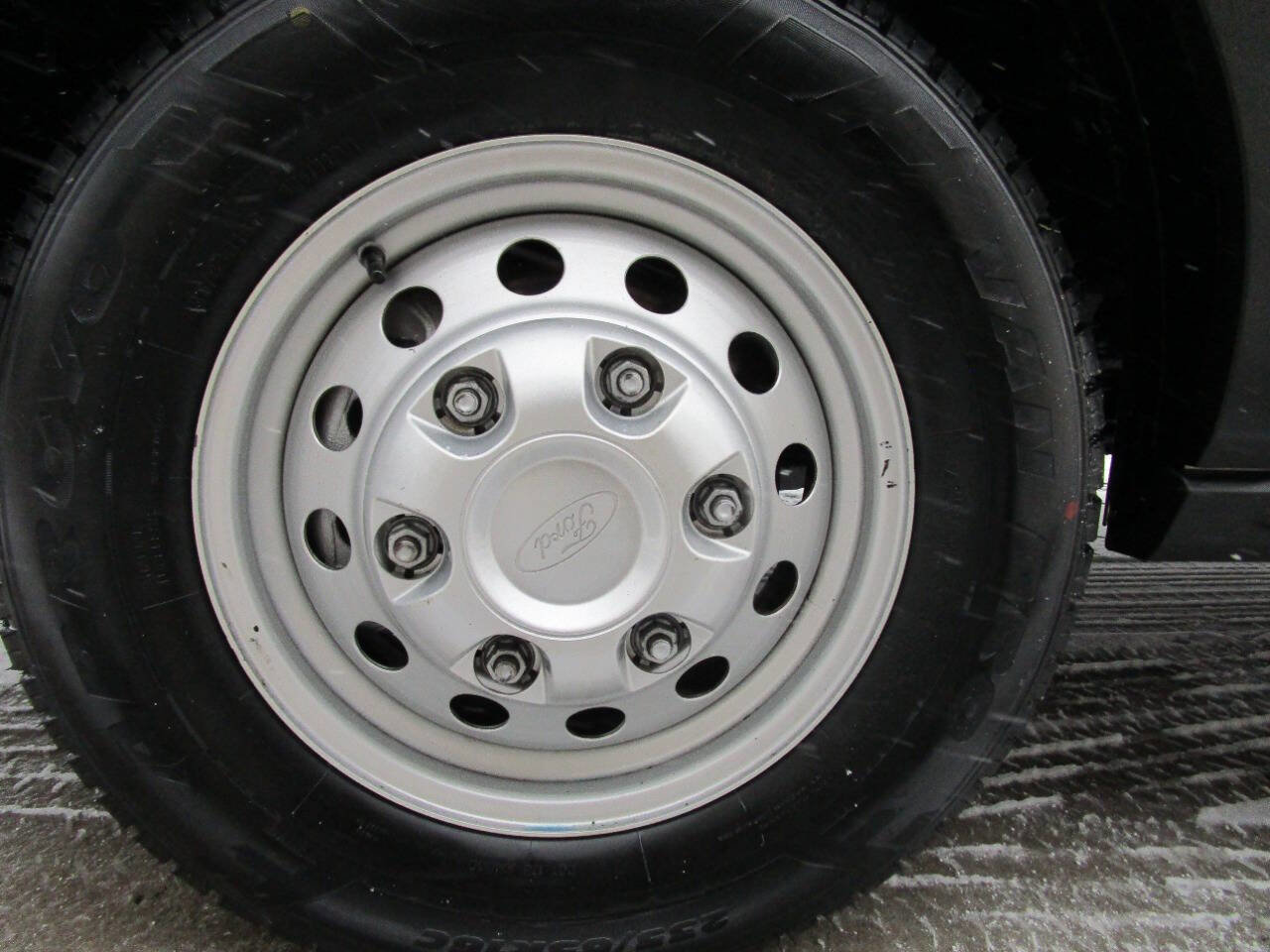 Used 2022 Ford Transit 250 Low Roof AWD image 34