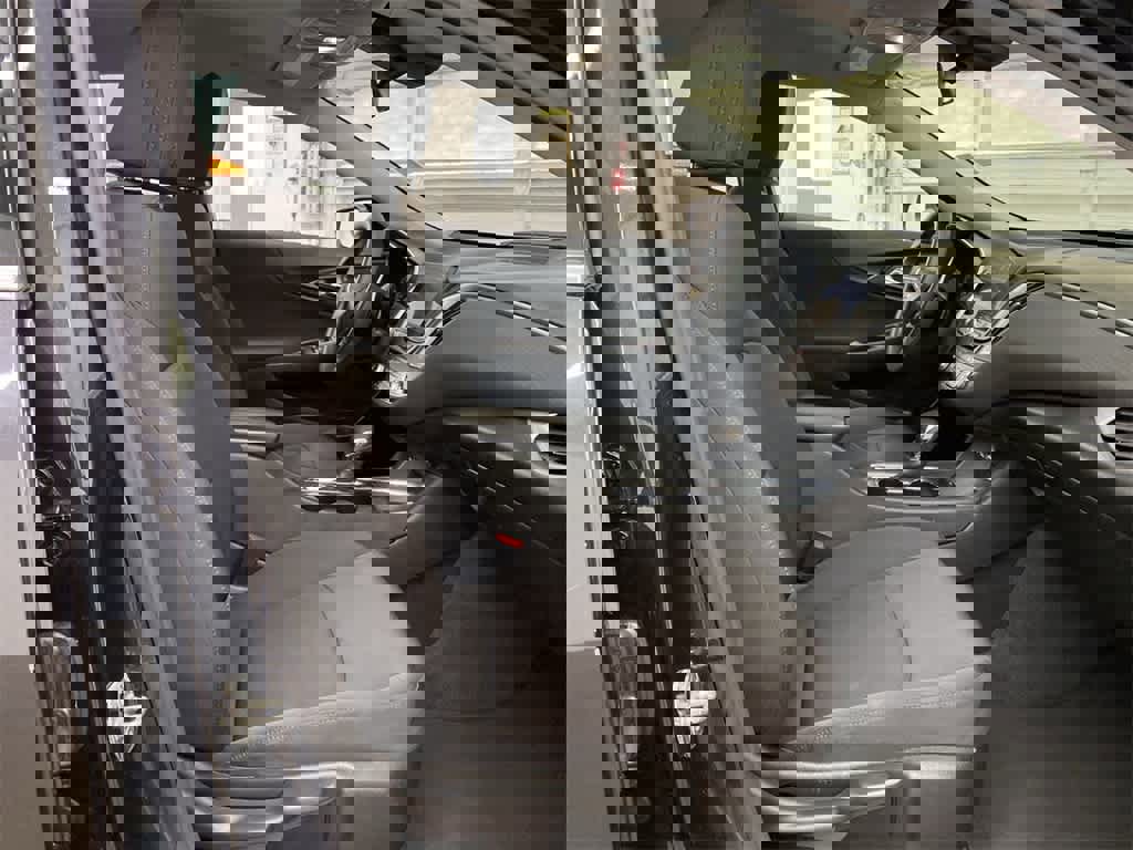 Used 2023 Chevrolet Malibu LT image 18