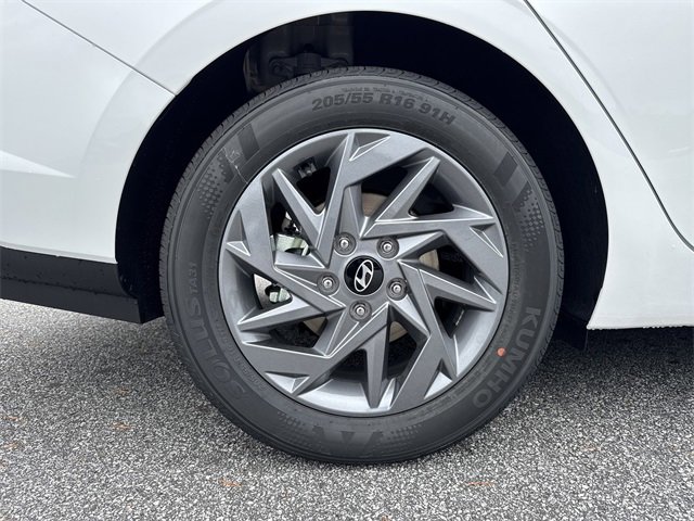 New 2026 Hyundai Elantra Blue image 17