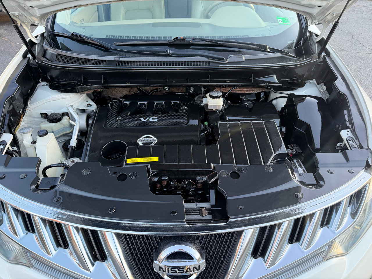 Used 2010 Nissan Murano LE w/ Navigation Pkg image 29