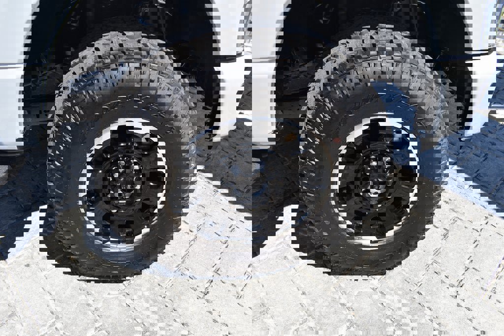 New 2025 Ford F350 Lariat w/ Lariat Ultimate Package image 4