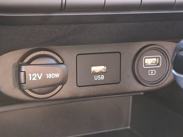 Used 2023 Hyundai Elantra SEL FWD image 23