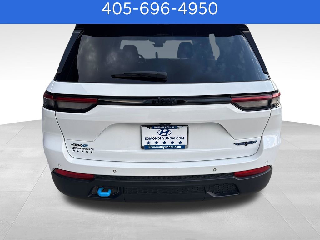Used 2022 Jeep Grand Cherokee Trailhawk w/ Advanced Protech Group II AWD/4WD image 3