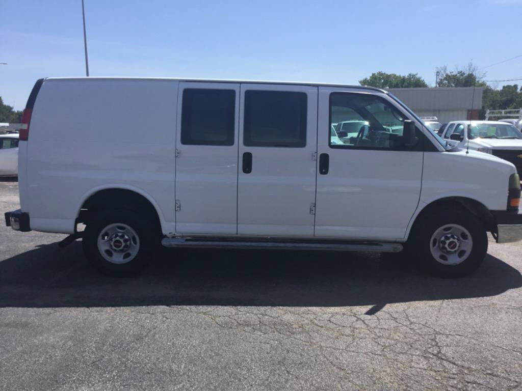 Used 2014 GMC Savana 2500 RWD image 6