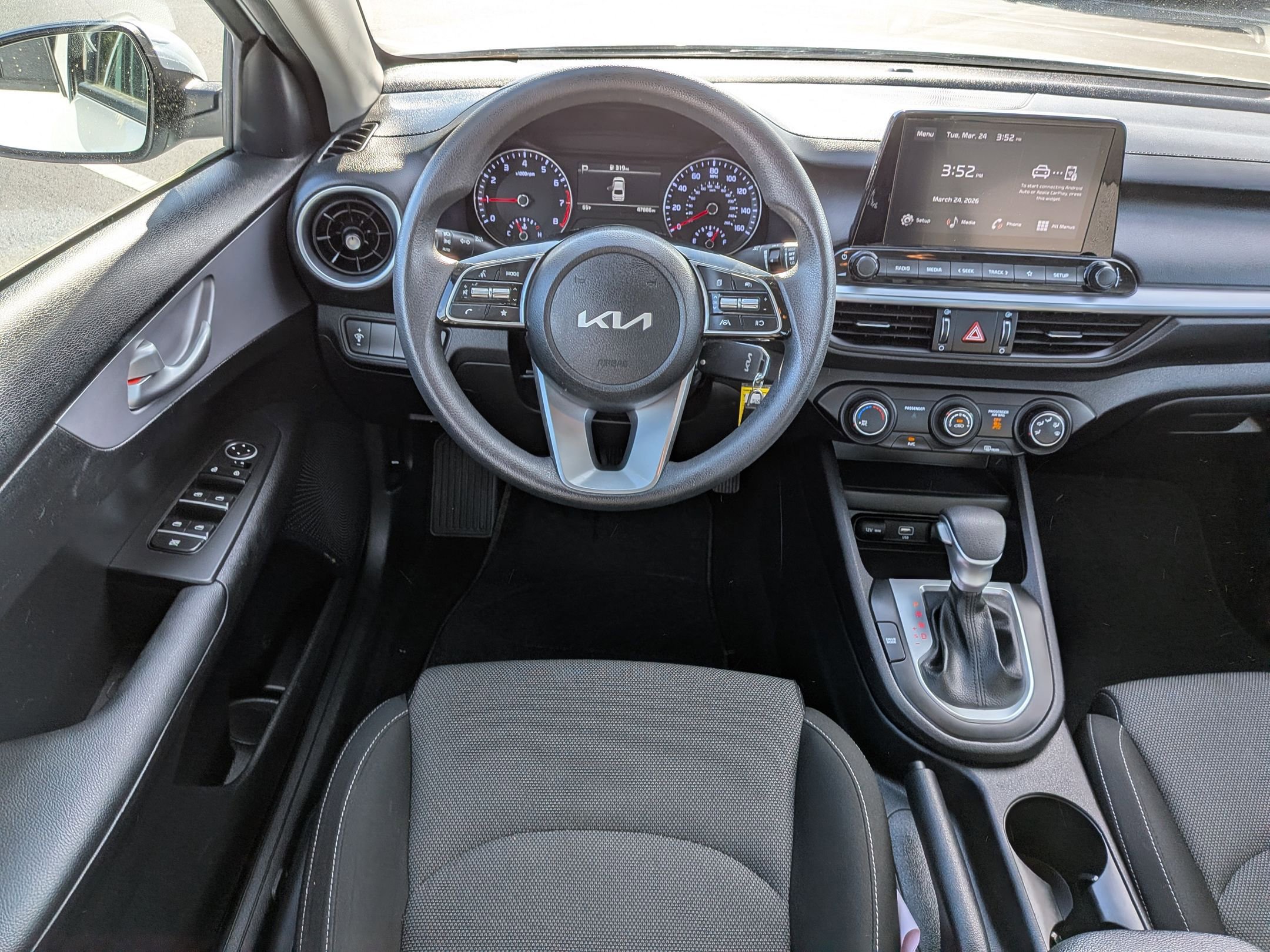 Used 2024 Kia Forte LXS FWD image 30