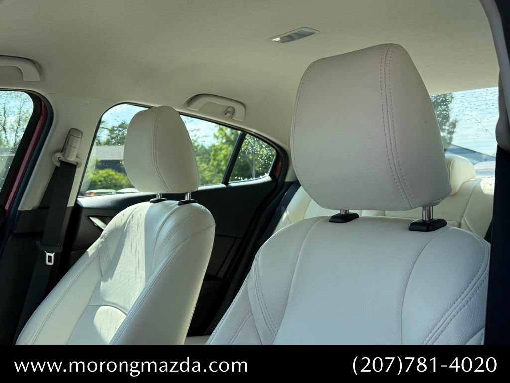 Used 2017 MAZDA MAZDA3 Touring FWD image 27
