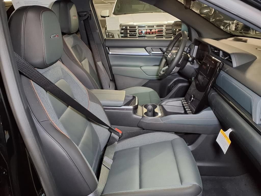 Used 2026 GMC Terrain AT4 w/ Convenience Package III AWD/4WD image 6