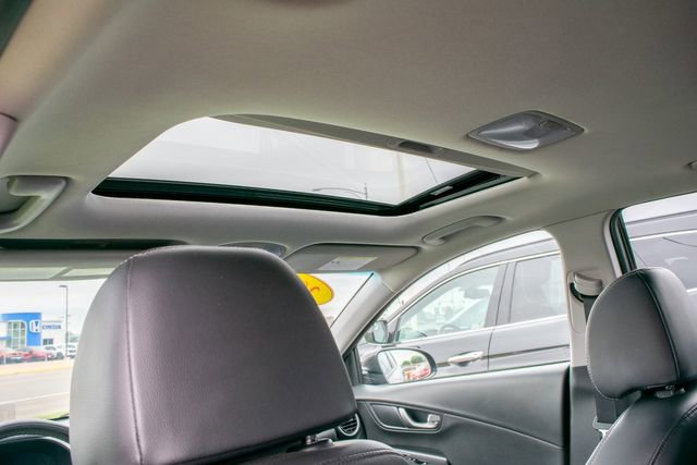 Used 2021 Hyundai Kona Ultimate image 17