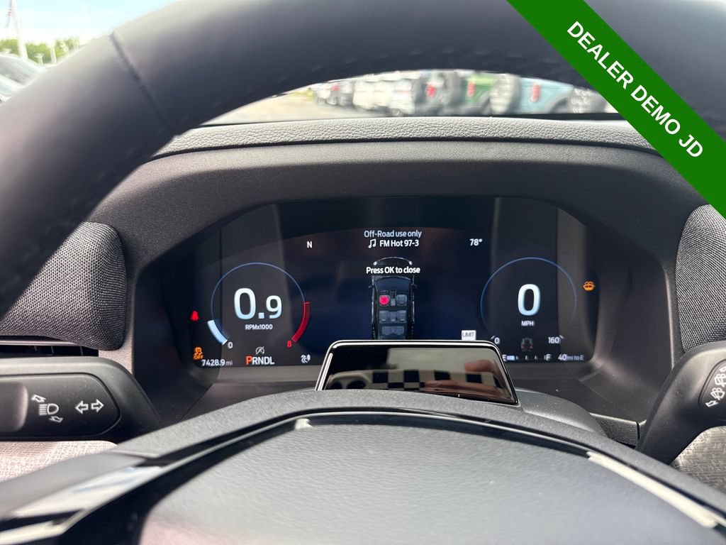 Used 2025 Ford Explorer Platinum AWD/4WD image 31