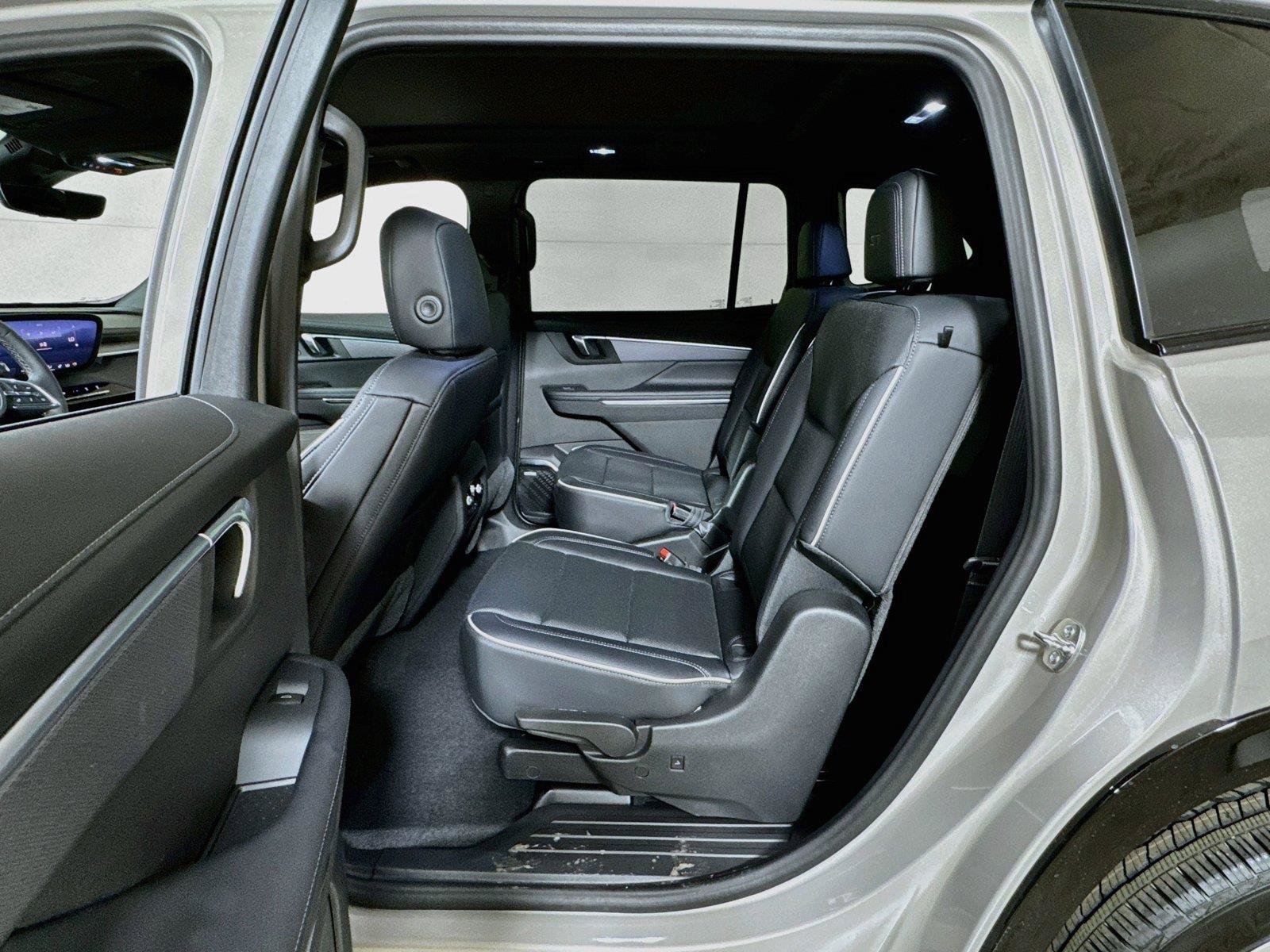 New 2027 Buick Enclave Sport Touring w/ Power Package AWD/4WD image 13