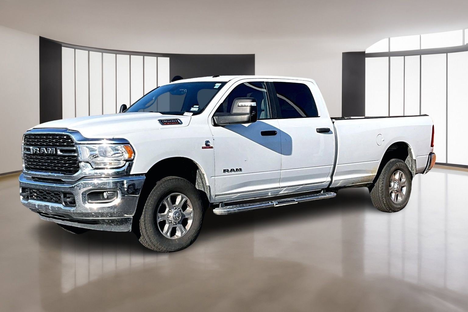 Used 2024 RAM 3500 Big Horn image 3