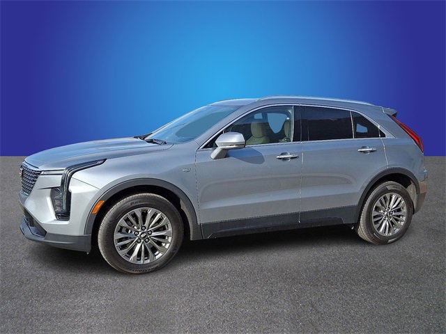 Used 2024 Cadillac XT4 Premium Luxury image 7