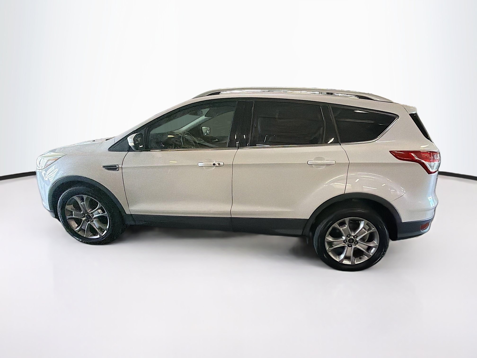Used 2015 Ford Escape Titanium AWD/4WD image 4