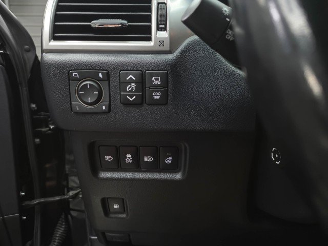 Used 2022 Lexus GX 460 Luxury w/ Accessory Package AWD/4WD image 37