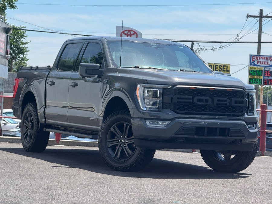Used 2021 Ford F150 Lariat w/ Luxury Package w/ Equipment Group 502A High AWD/4WD image 3