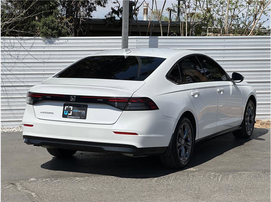 Used 2023 Honda Accord EX image 9