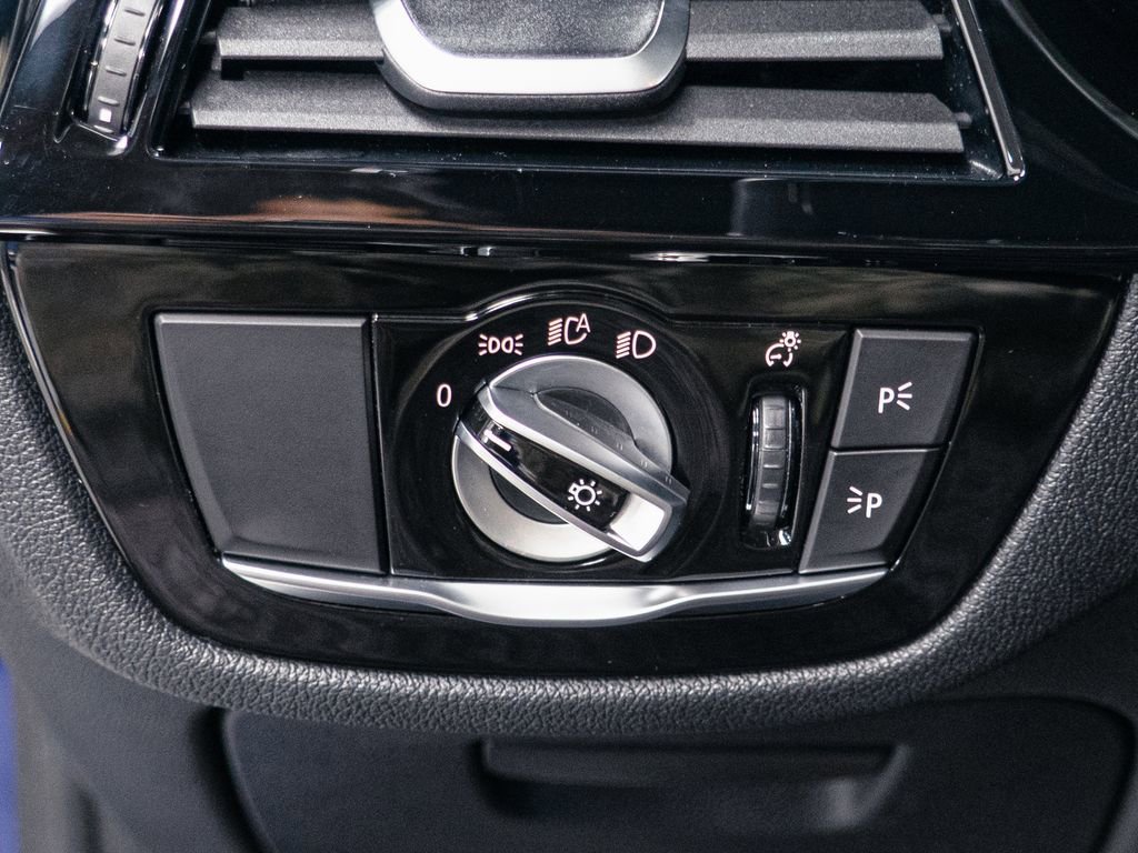 Used 2022 BMW M5 w/ Executive Package image 9