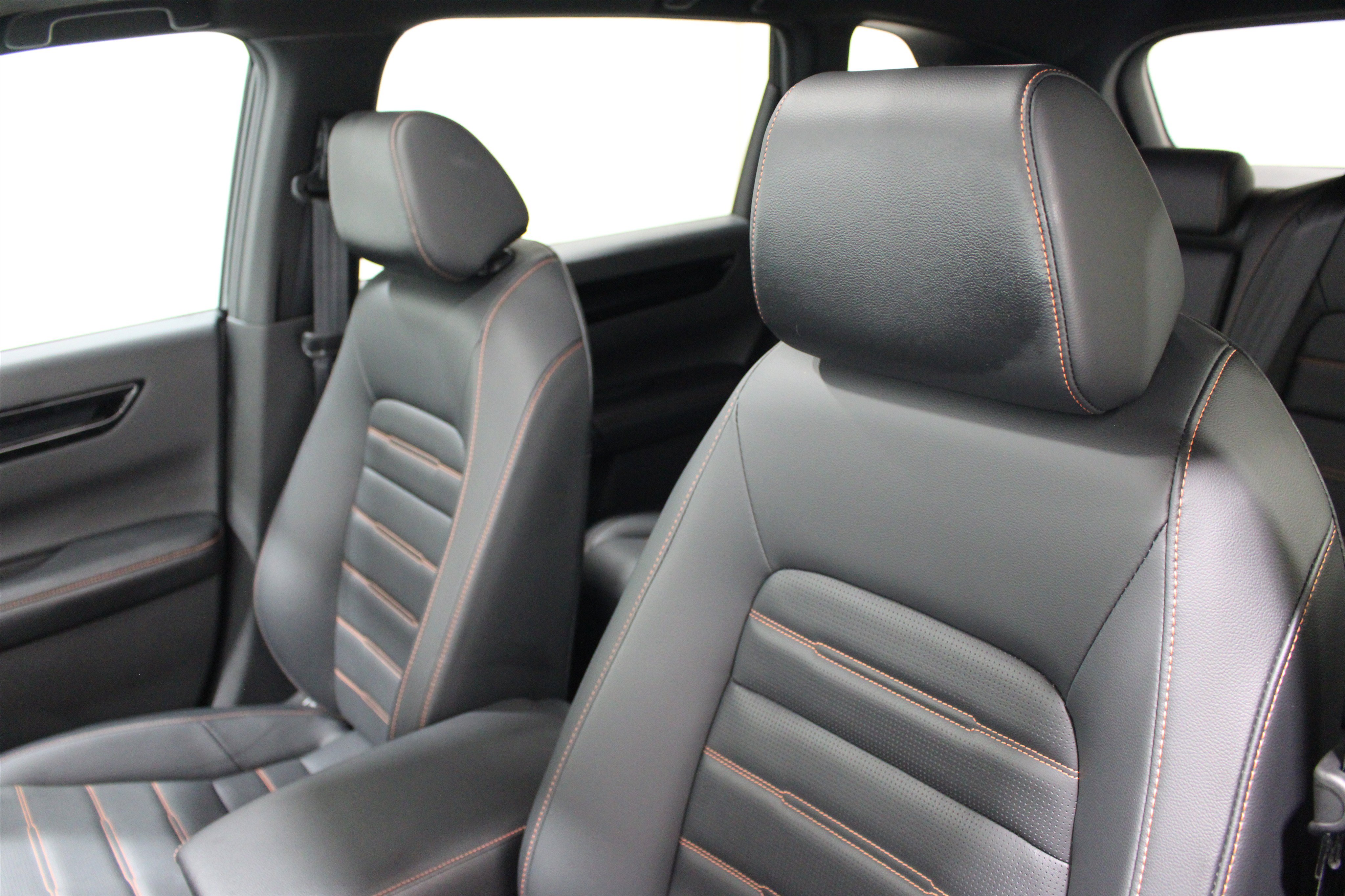 Used 2023 Honda CR-V Sport Touring image 4