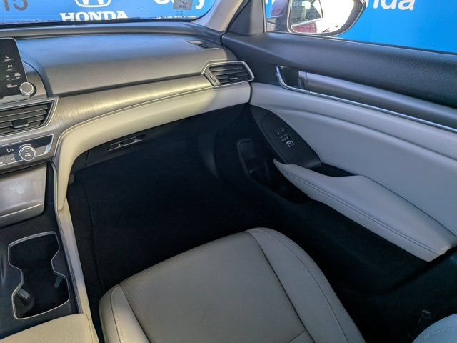 Used 2018 Honda Accord Hybrid image 16