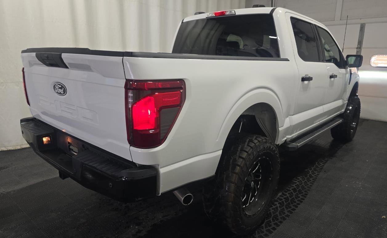 Used 2025 Ford F150 XLT w/ Equipment Group 301A Standard AWD/4WD image 3