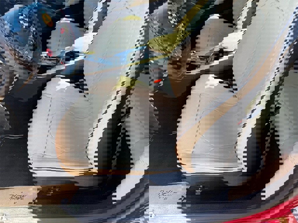 Used 2020 Ferrari Portofino image 13