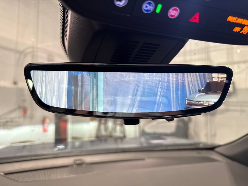 New 2026 Chevrolet Equinox LT w/ Safety and Technology Package FWD image 25