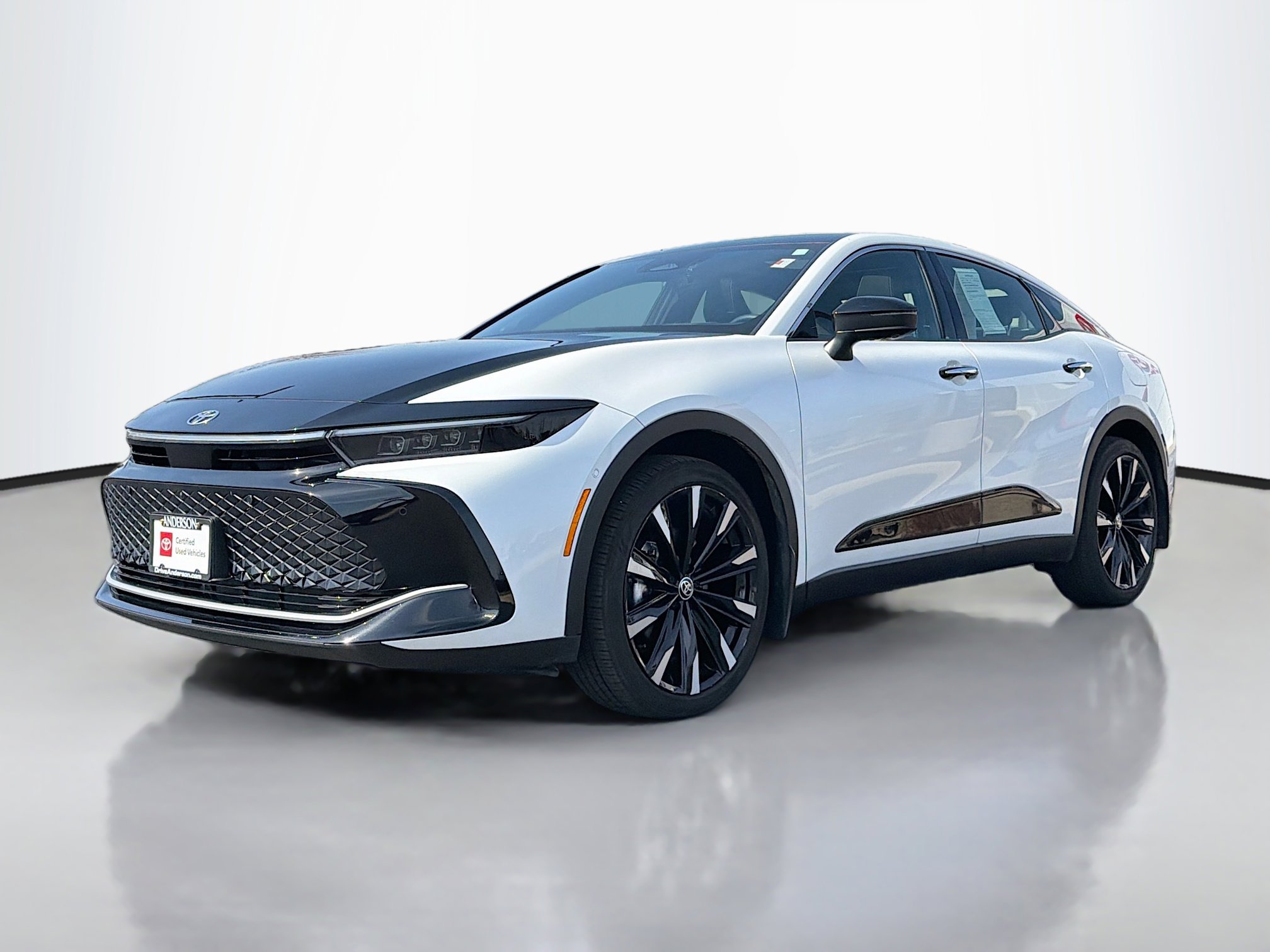 Certified 2025 Toyota Crown Platinum image 12