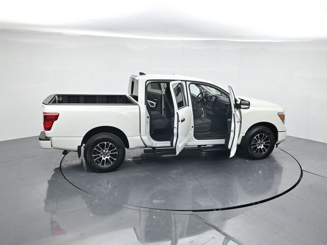 Used 2024 Nissan Titan SV w/ Accessory Utility Package image 46