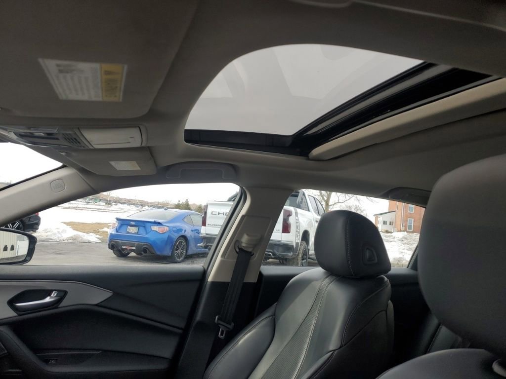 Used 2024 Acura TLX w/ Technology Package image 11