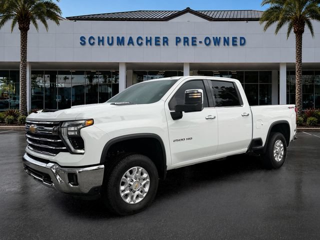 Used 2026 Chevrolet Silverado 2500 LTZ w/ LTZ Convenience Package AWD/4WD image 3