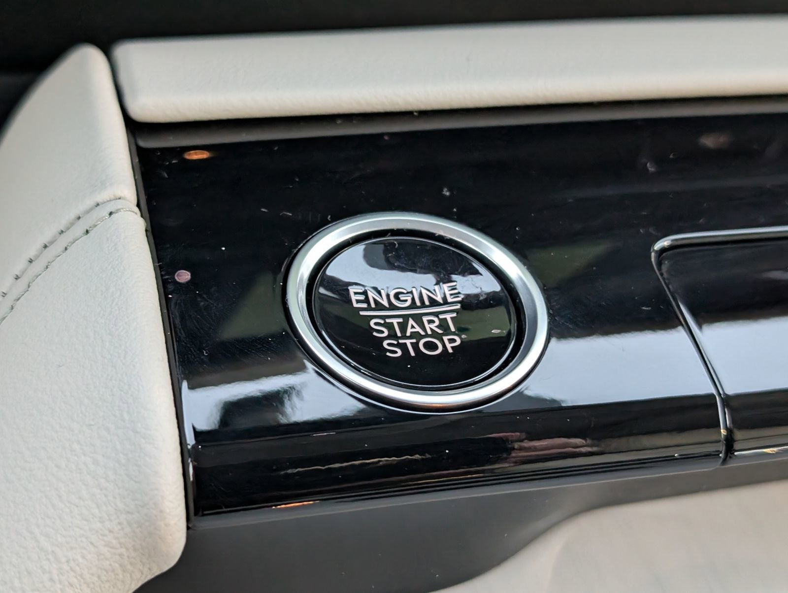 New 2026 Lincoln Navigator L Reserve image 4