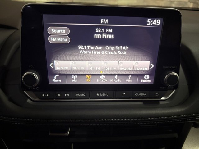 Used 2023 Nissan Rogue SV image 18