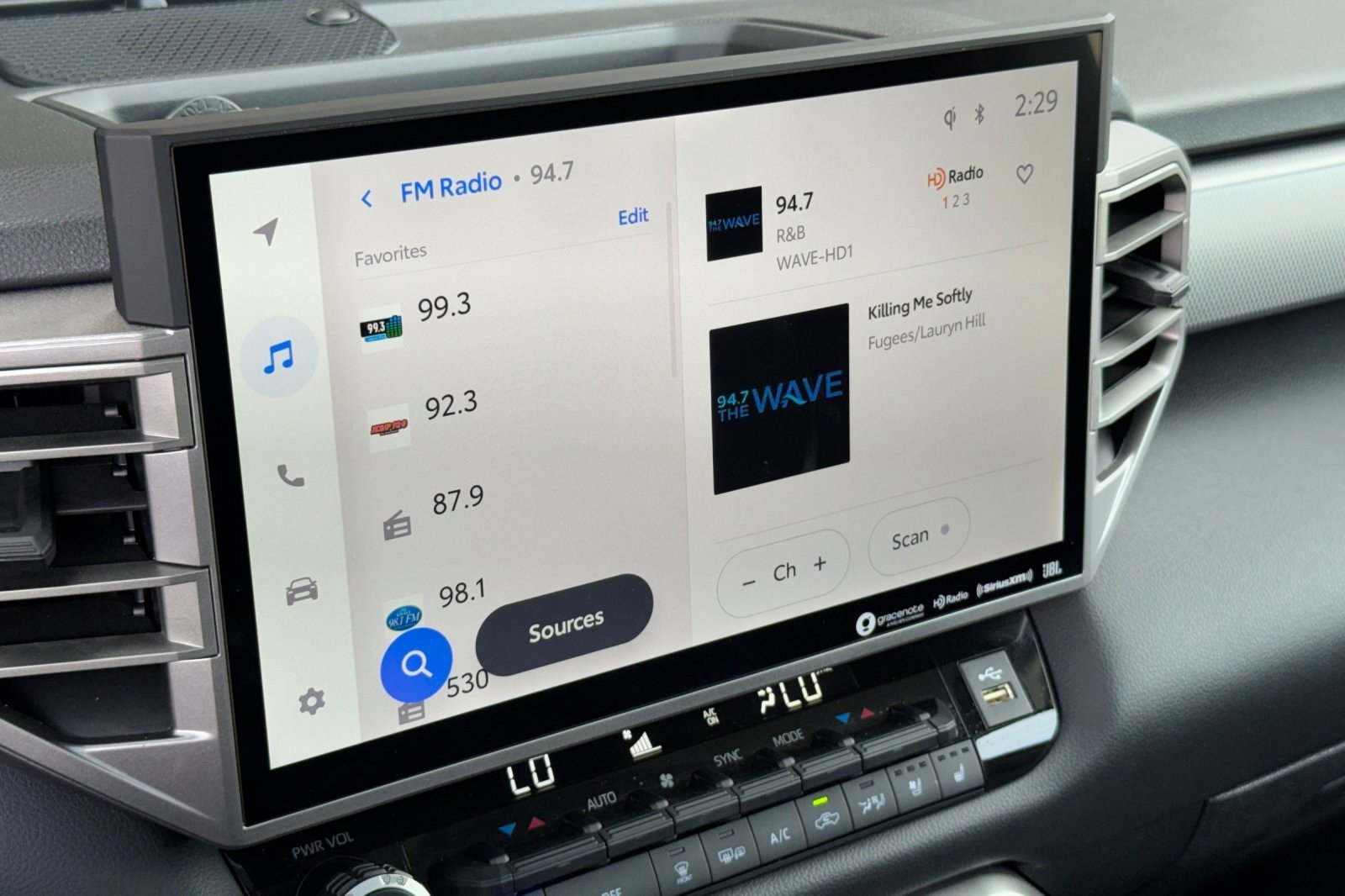 Used 2023 Toyota Tundra Limited image 16