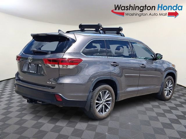 Used 2018 Toyota Highlander XLE AWD/4WD image 6