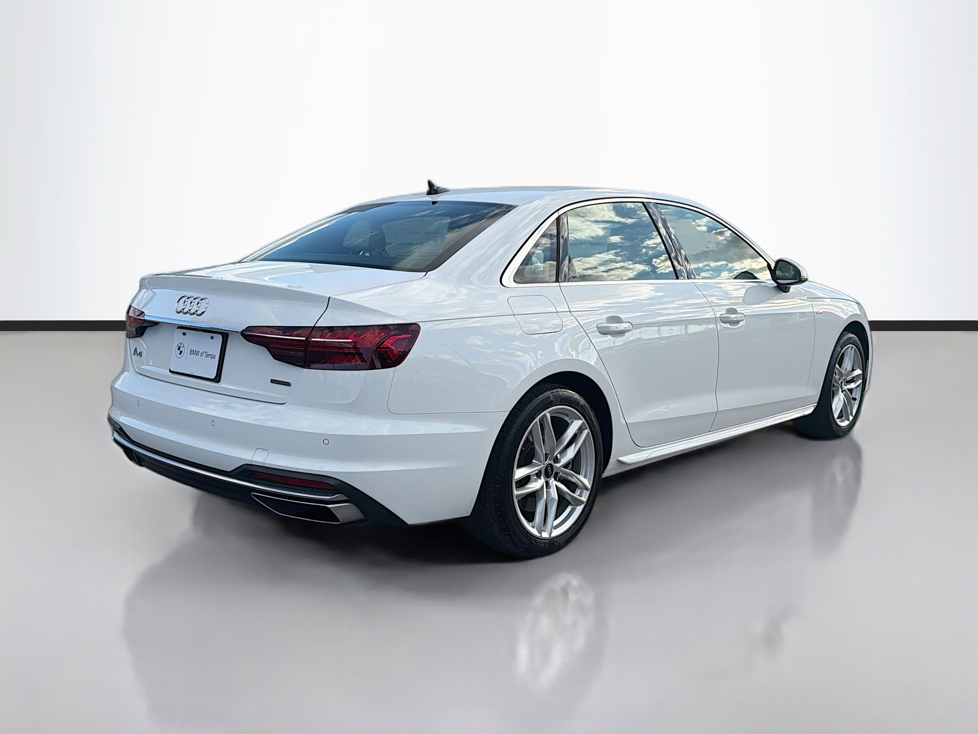 Used 2021 Audi A4 2.0T Premium w/ Convenience Package image 3