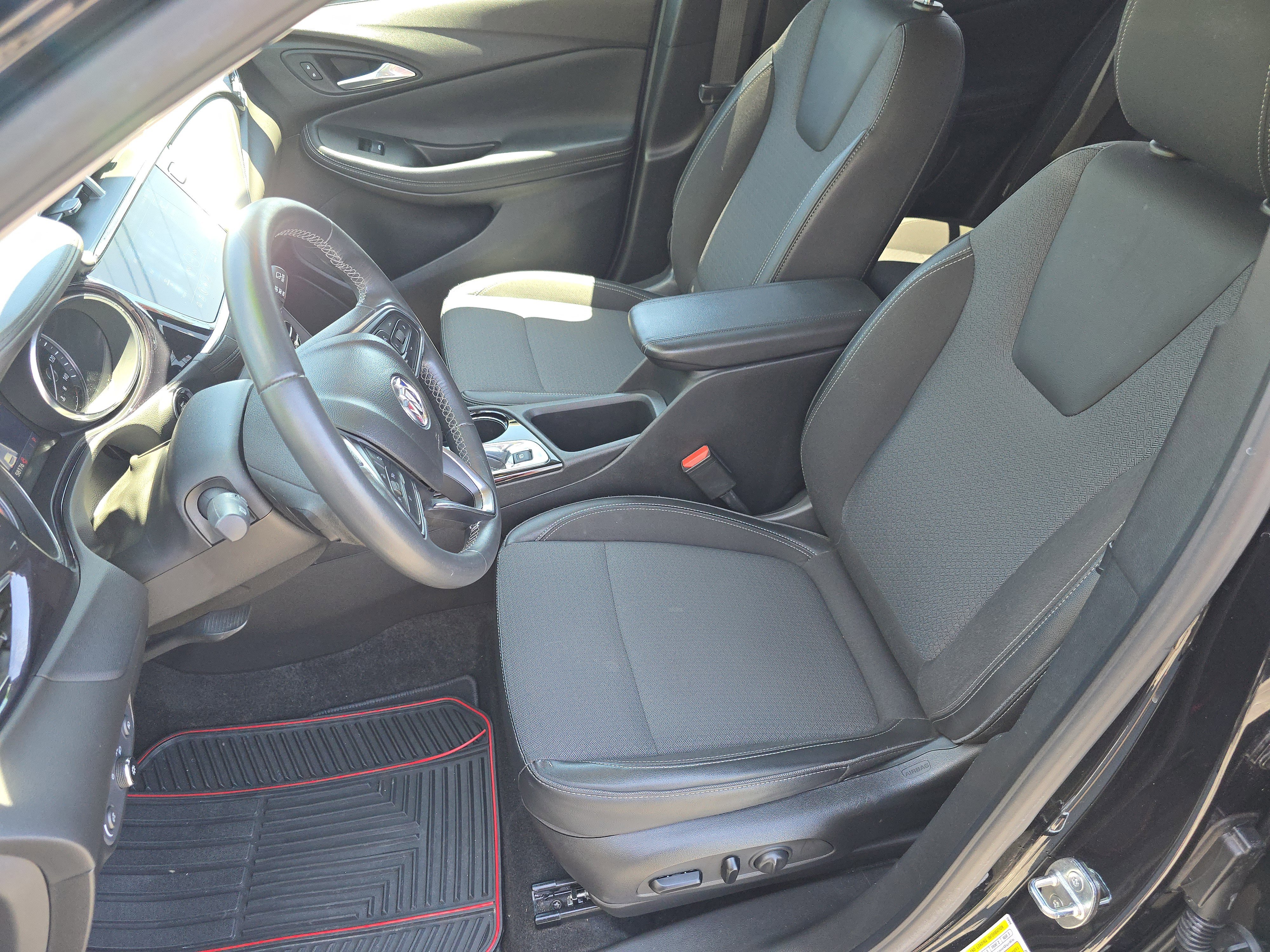Used 2022 Buick Encore GX Select w/ Sport Touring Package FWD image 26
