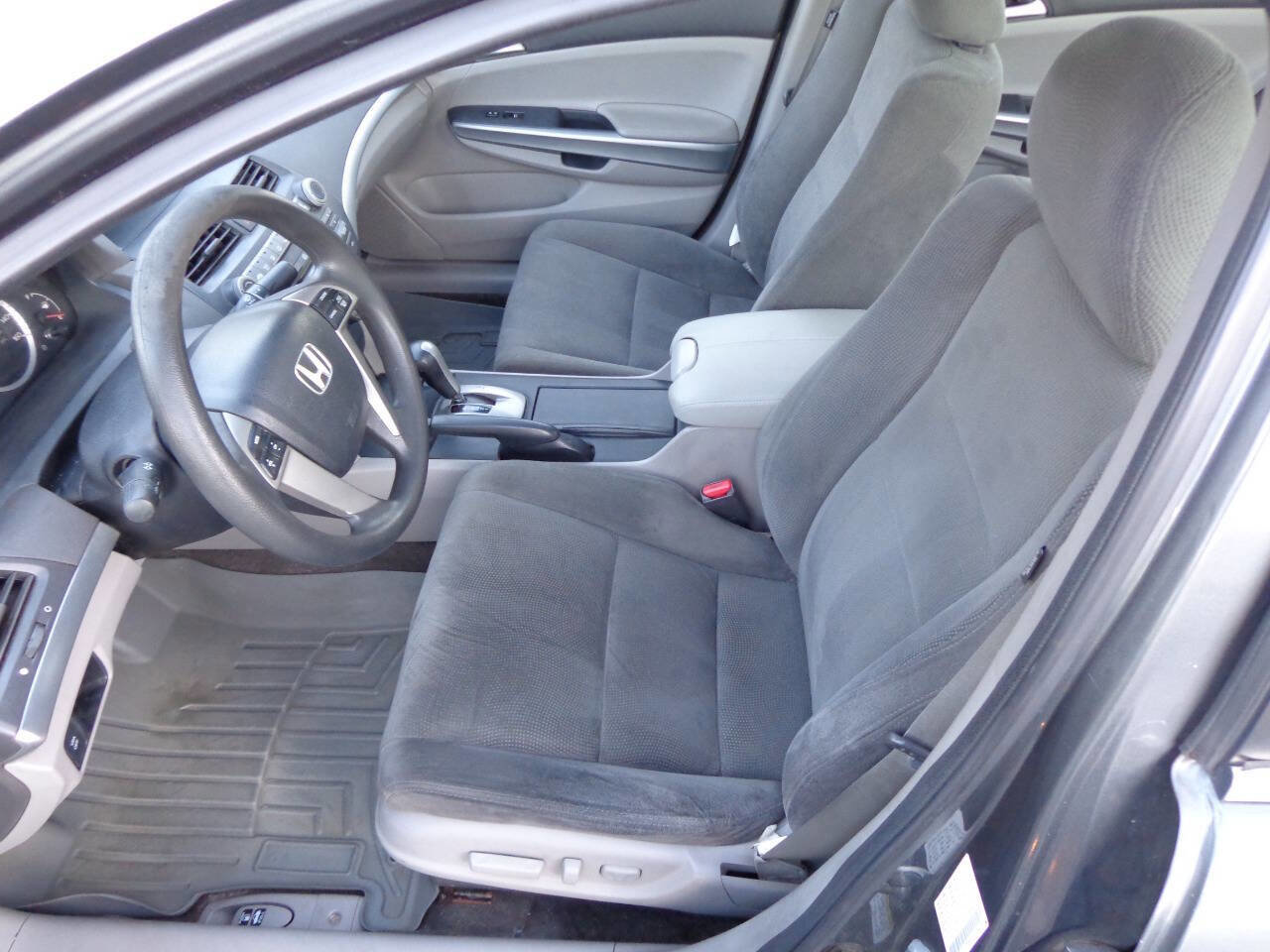 Used 2010 Honda Accord EX image 8