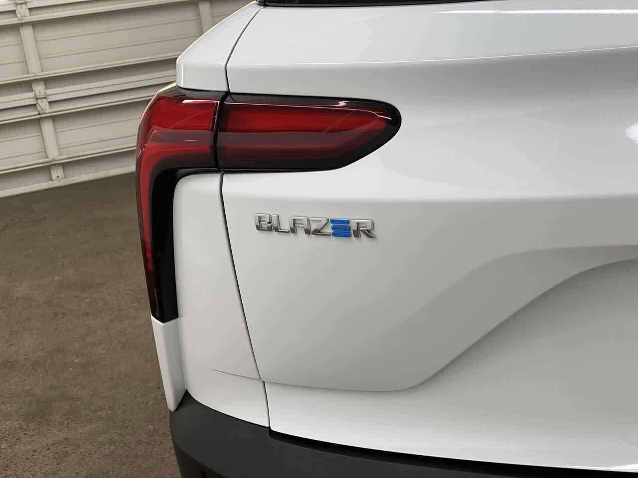 Used 2024 Chevrolet Blazer EV LT AWD/4WD image 10