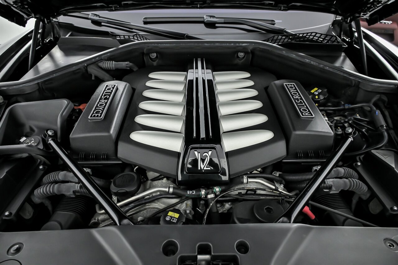 Used 2014 Rolls-Royce Wraith image 17