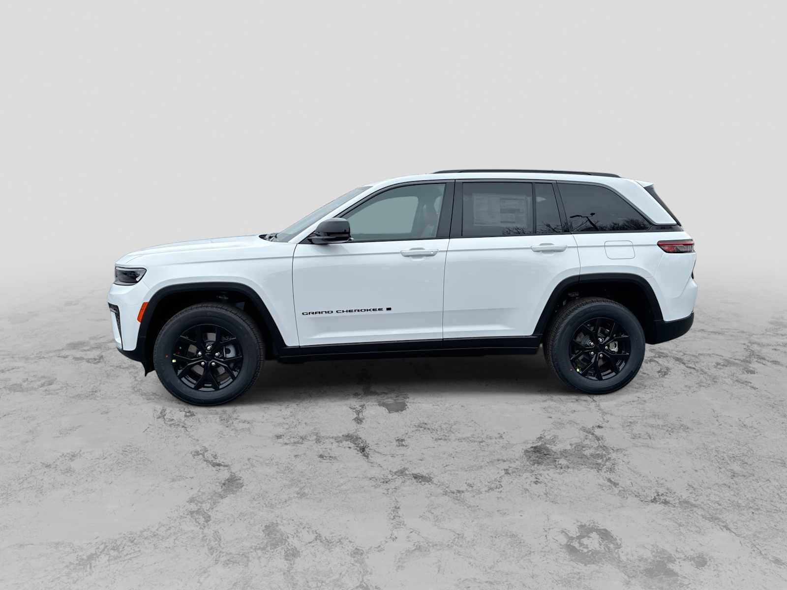 New 2026 Jeep Grand Cherokee Altitude AWD/4WD image 5