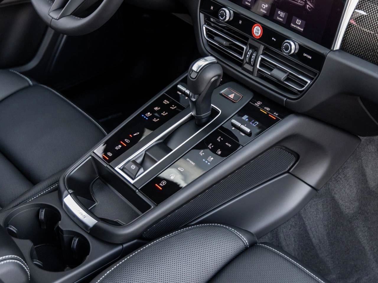 New 2026 Porsche Macan GTS image 84