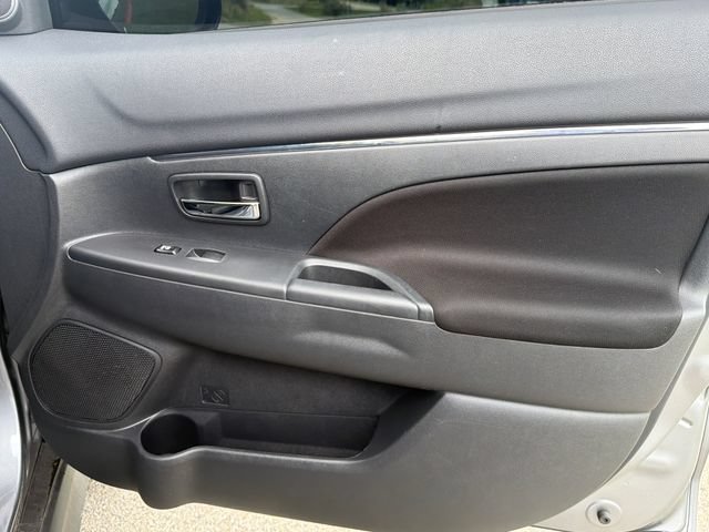 Used 2025 Mitsubishi Outlander Sport AWD image 25