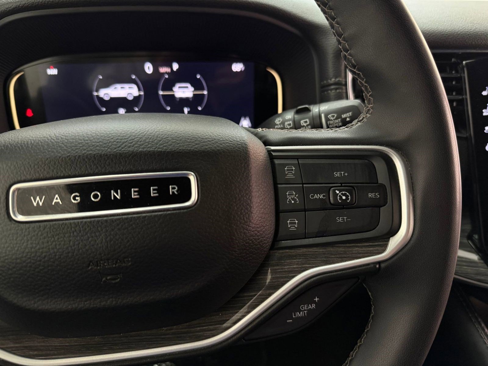 Used 2022 Jeep Wagoneer Series II AWD/4WD image 28