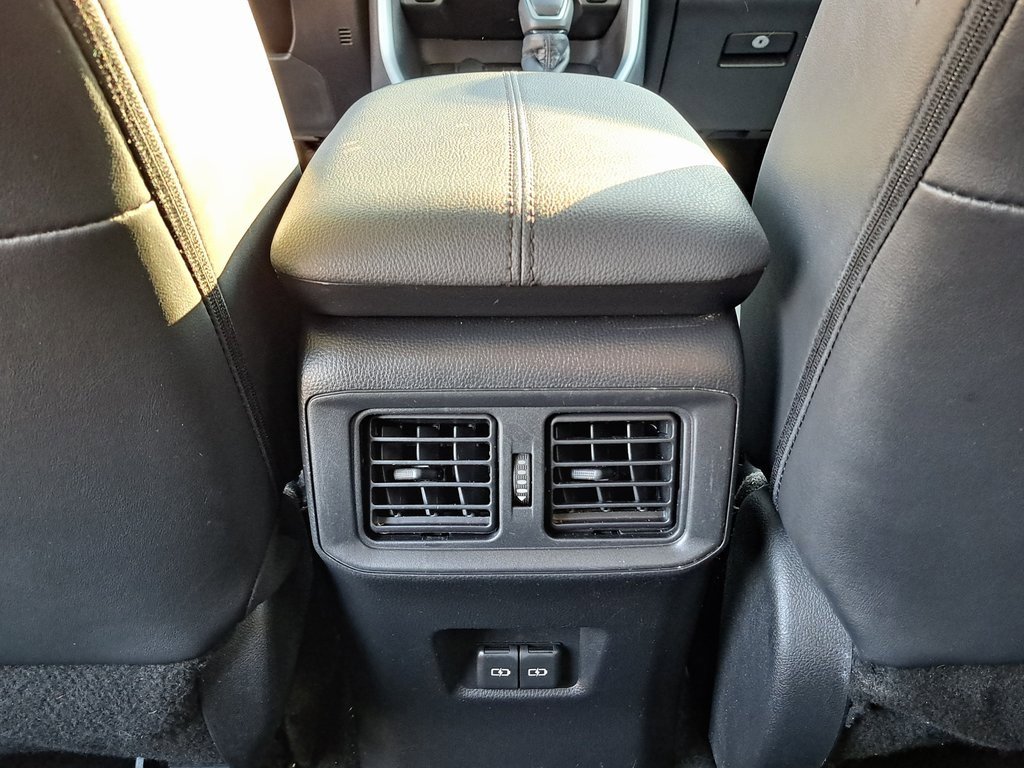 Used 2022 Toyota RAV4 XLE Premium image 32