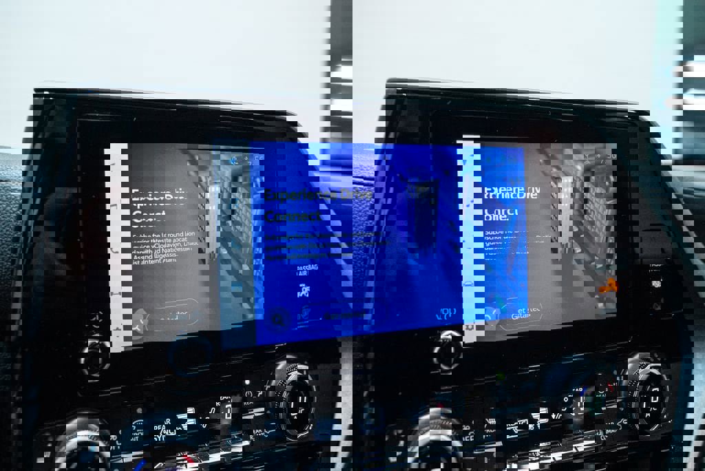 Used 2023 Toyota Highlander XLE AWD/4WD image 24