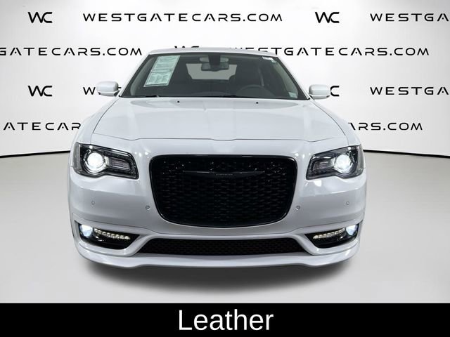 Used 2023 Chrysler 300 Touring L w/ Popular Equipment Group image 2